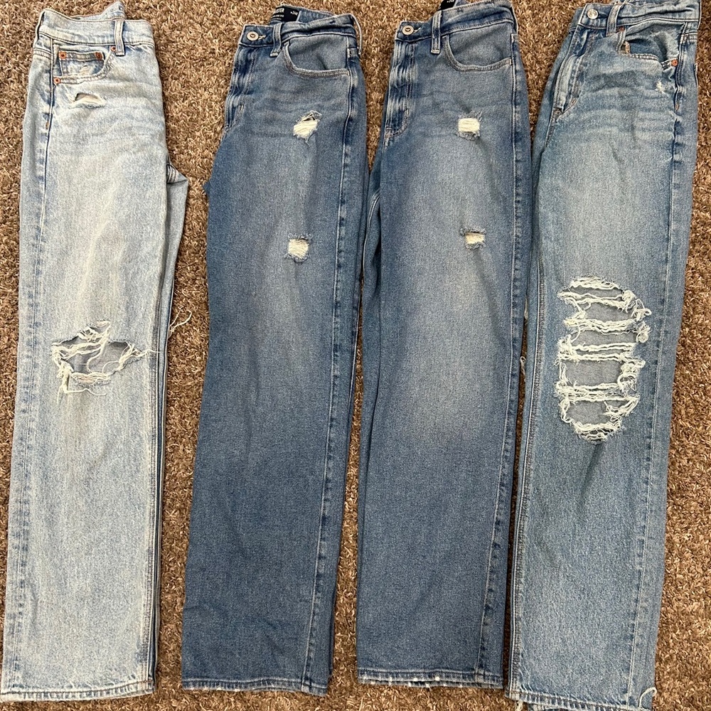 Great like new shape Hollister/AE jeans 24/00